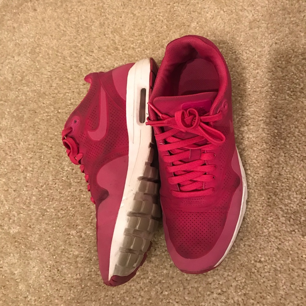 Pink Nike Shoes
